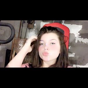 Meet your Posher, Isabelle